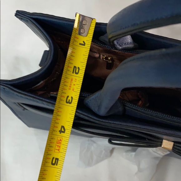 Navy purse - Picture 7 of 7